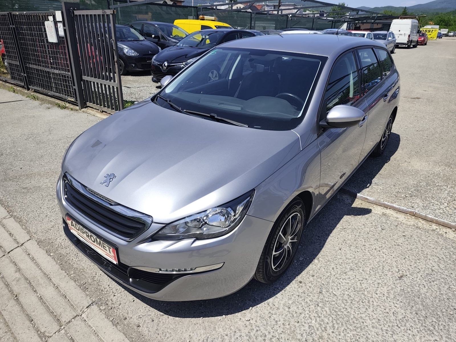 Peugeot 308 SW 1,6 HDi / REG 1 GOD !!, fotografija 3
