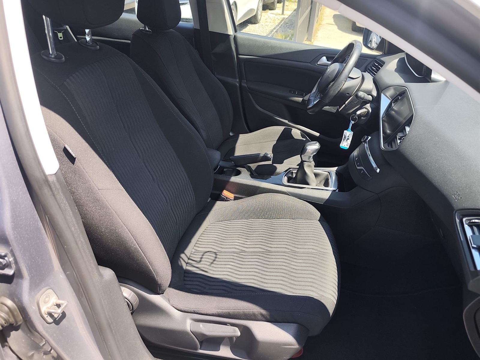 Peugeot 308 SW 1,6 HDi / REG 1 GOD !!, fotografija 12