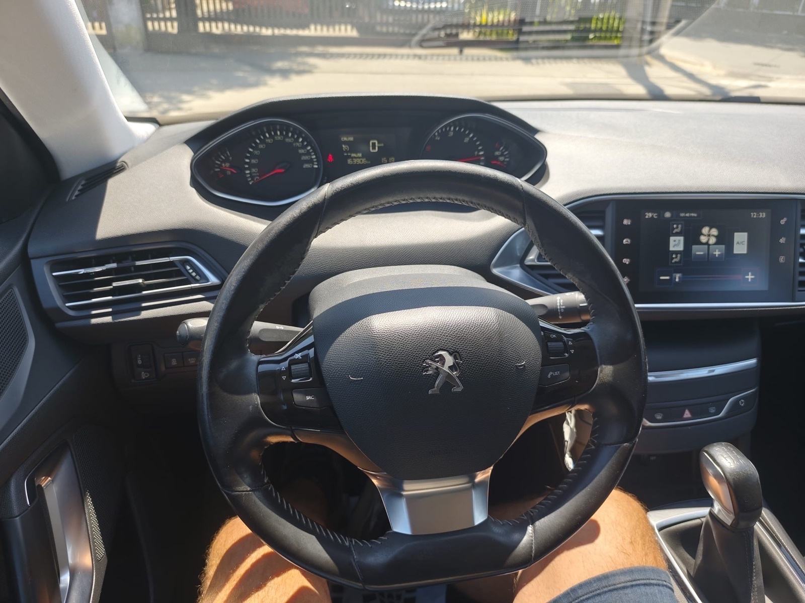 Peugeot 308 SW 1,6 HDi / REG 1 GOD !!, fotografija 15
