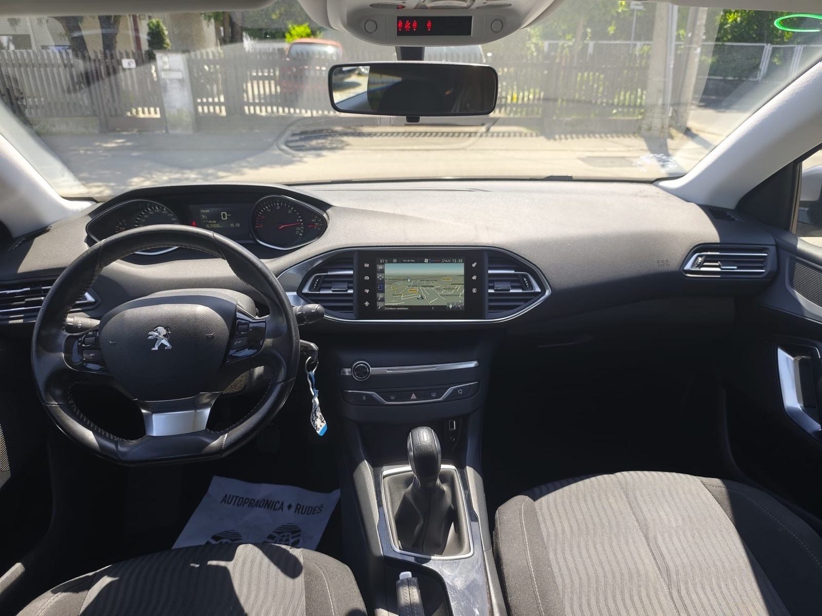 Peugeot 308 SW 1,6 HDi / REG 1 GOD !!, fotografija 18