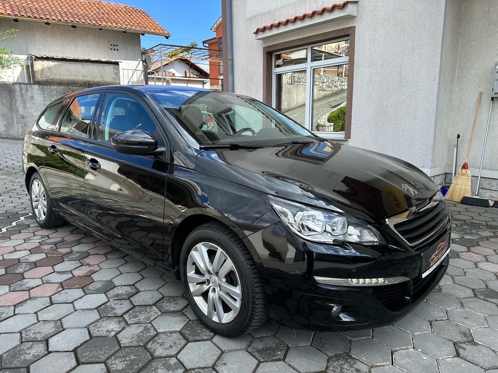 Peugeot 308 SW 1,6 HDI - SERVISNA-1 VLASNIK-GARANCIJA-SERVIS GRATIS!, fotografija 7