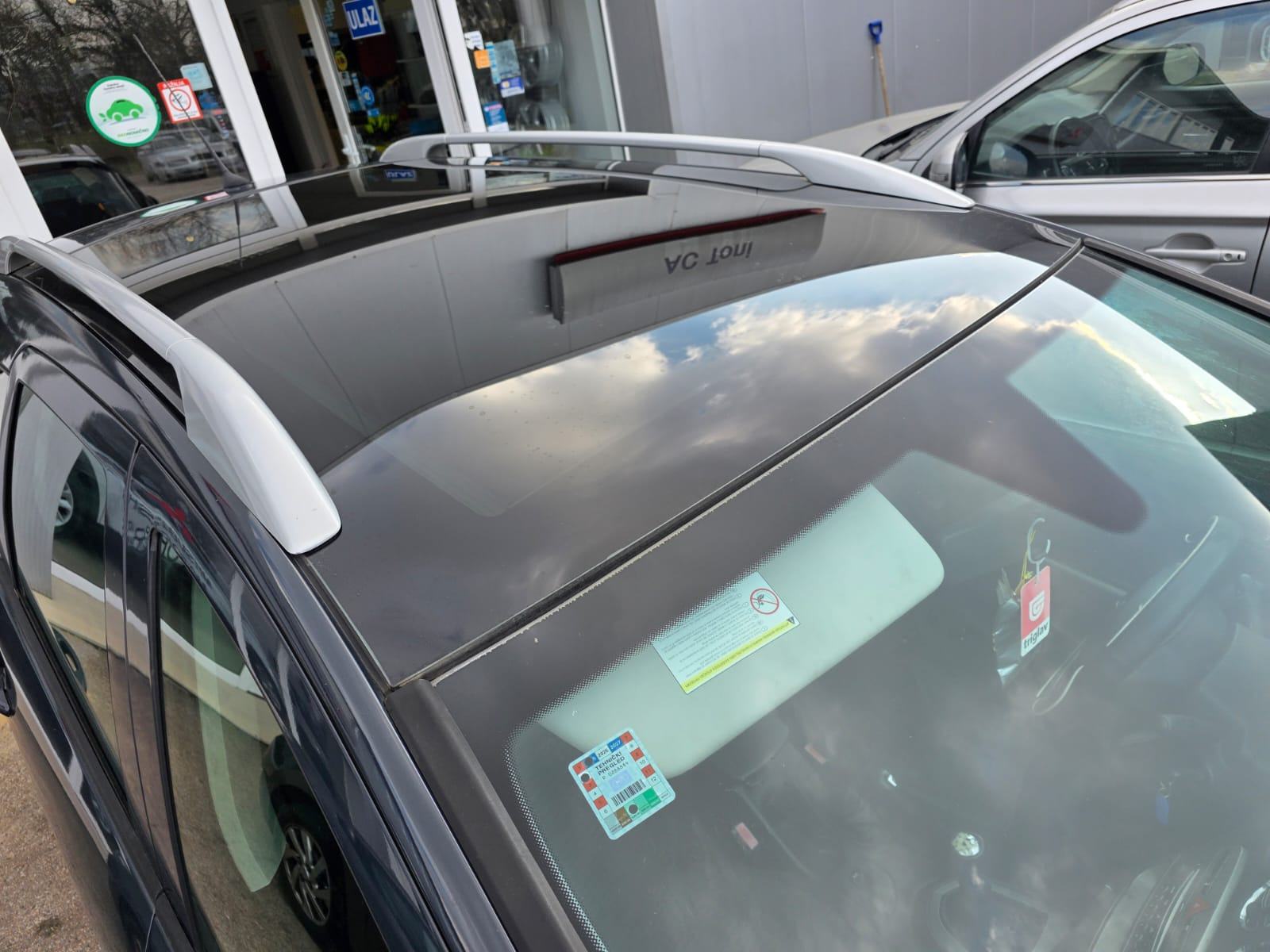 Peugeot 308 SW 1,6 HDi, fotografija 8
