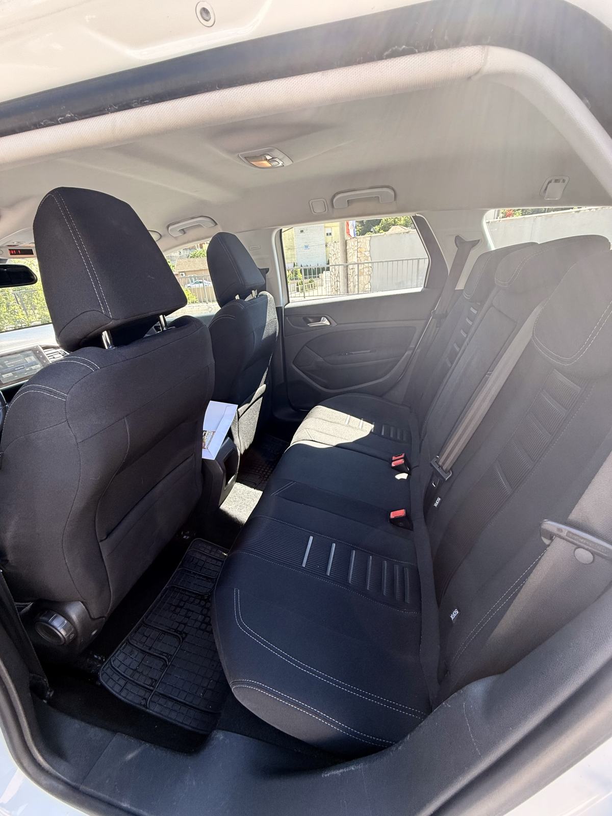 Peugeot 308 SW 1,6 HDi, fotografija 11