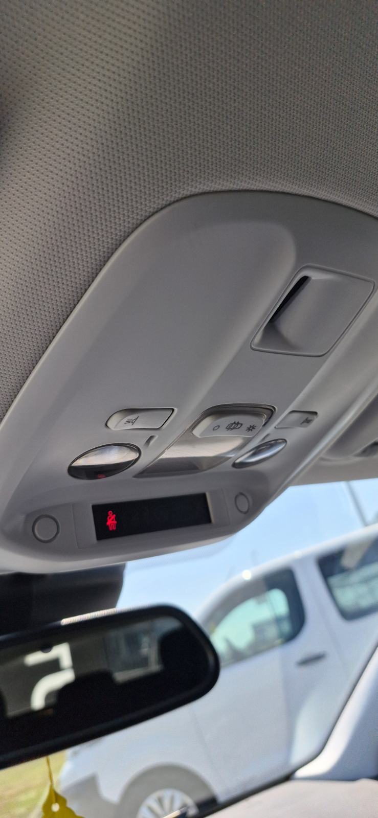 Peugeot 308 SW 1,6HDi, LED, AUT. KLIMA,TEMP, NAVI, KUKA, REG. 11/26..., fotografija 18