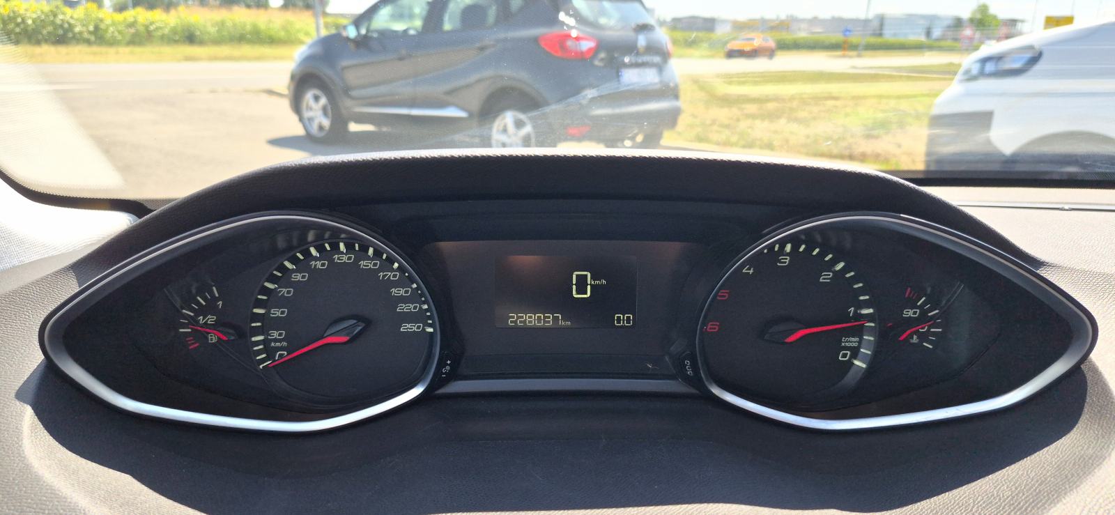 Peugeot 308 SW 1,6HDi, LED, AUT. KLIMA,TEMP, NAVI, KUKA, REG. 11/26..., fotografija 14