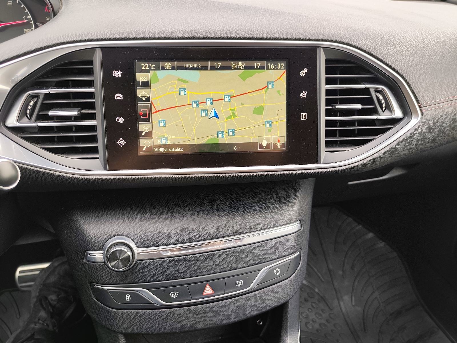 Peugeot 308 SW GT-line /AKCIJA 8.999€ / LED / ALU / KUKA / EURO 6 //, fotografija 14