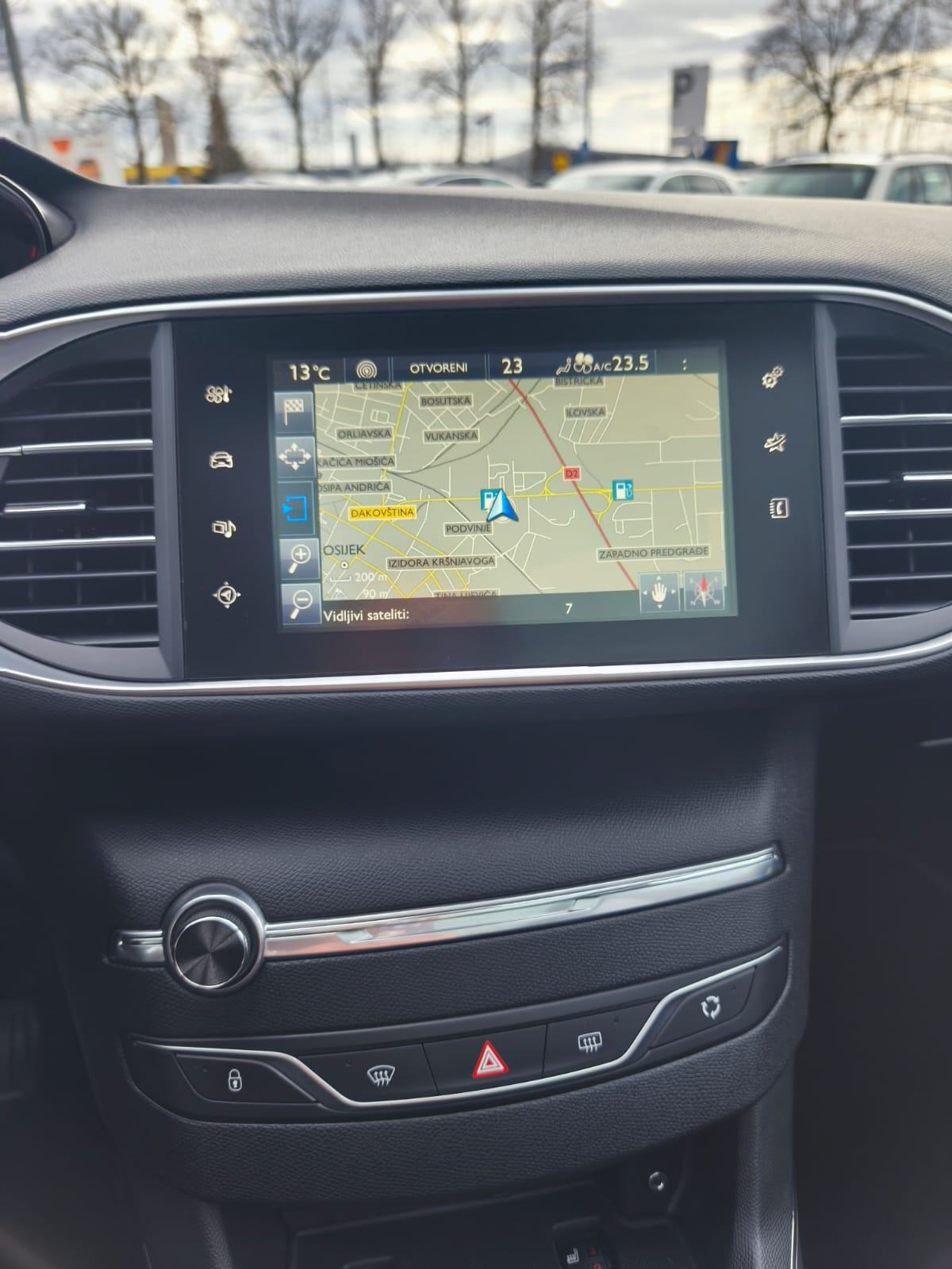 Peugeot 308 SW 2,0 HDi, REG., LED, NAVI, PANO, KAMERA, DENON, KUKA..., fotografija 8