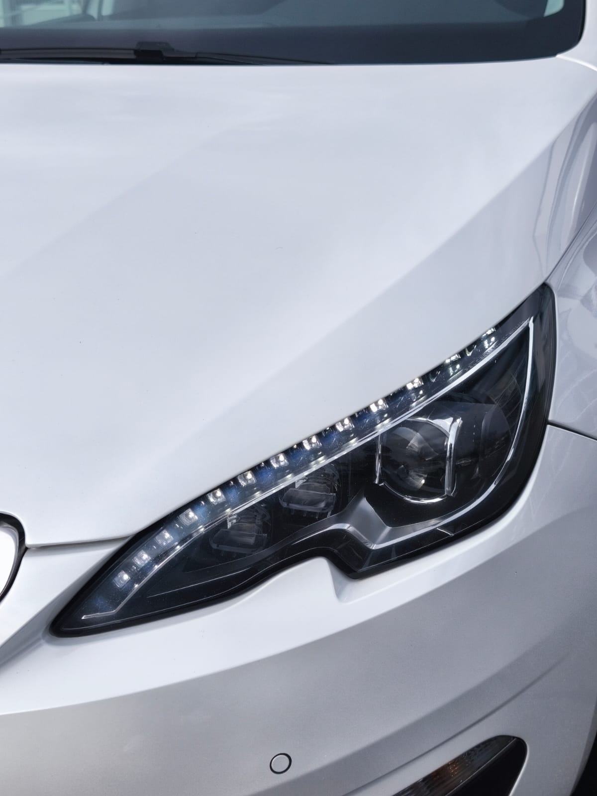 Peugeot 308 SW 2,0 HDi, REG., LED, NAVI, PANO, KAMERA, DENON, KUKA..., fotografija 11