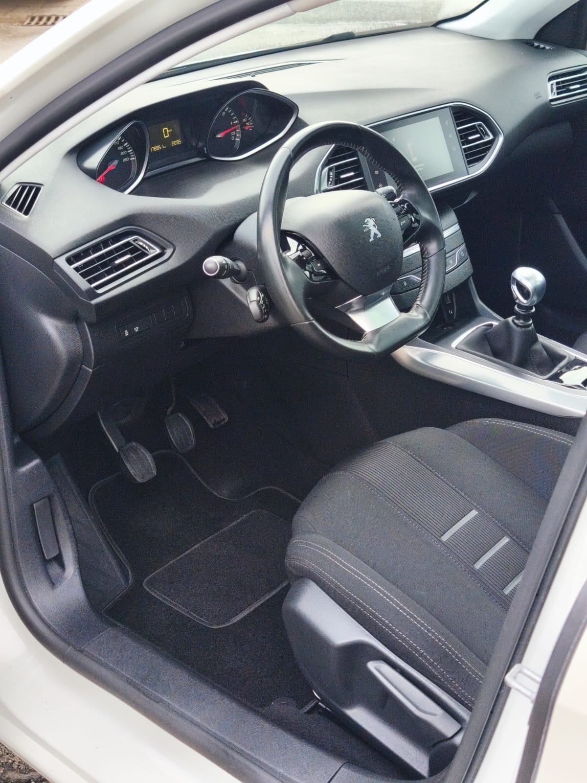 Peugeot 308 SW 2,0 HDi, REG., LED, NAVI, PANO, KAMERA, DENON, KUKA..., fotografija 19