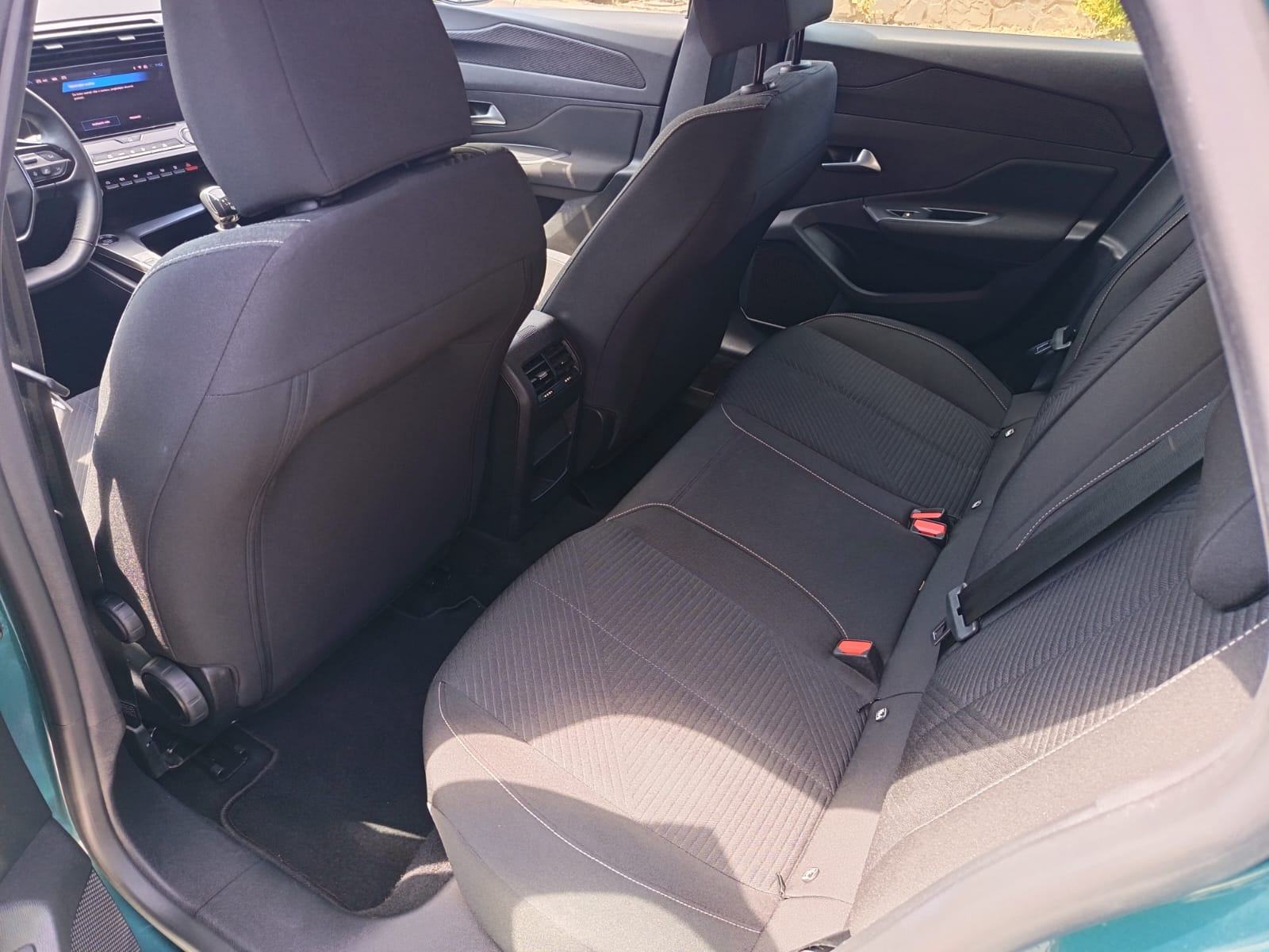PEUGEOT 308 SW ACTIVE BUSINESS PureTech 130, fotografija 11