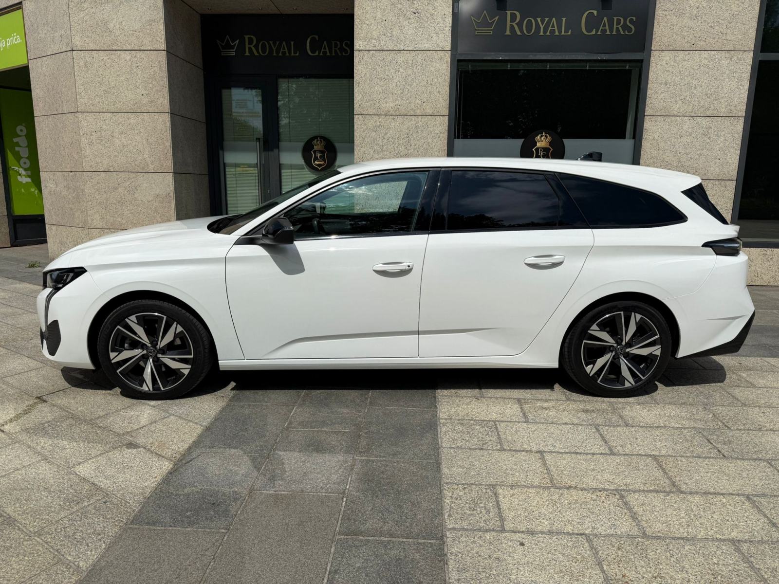 PEUGEOT 308 SW ALLURE - NOVI MODEL - 2022 GOD - AUTOMATIK - TOP STANJE, fotografija 9