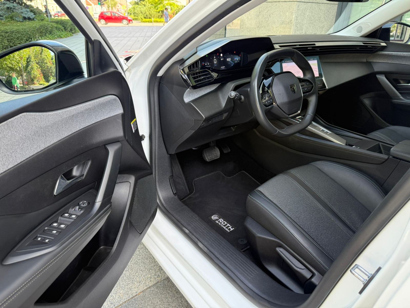 PEUGEOT 308 SW ALLURE - NOVI MODEL - 2022 GOD - AUTOMATIK - TOP STANJE, fotografija 14