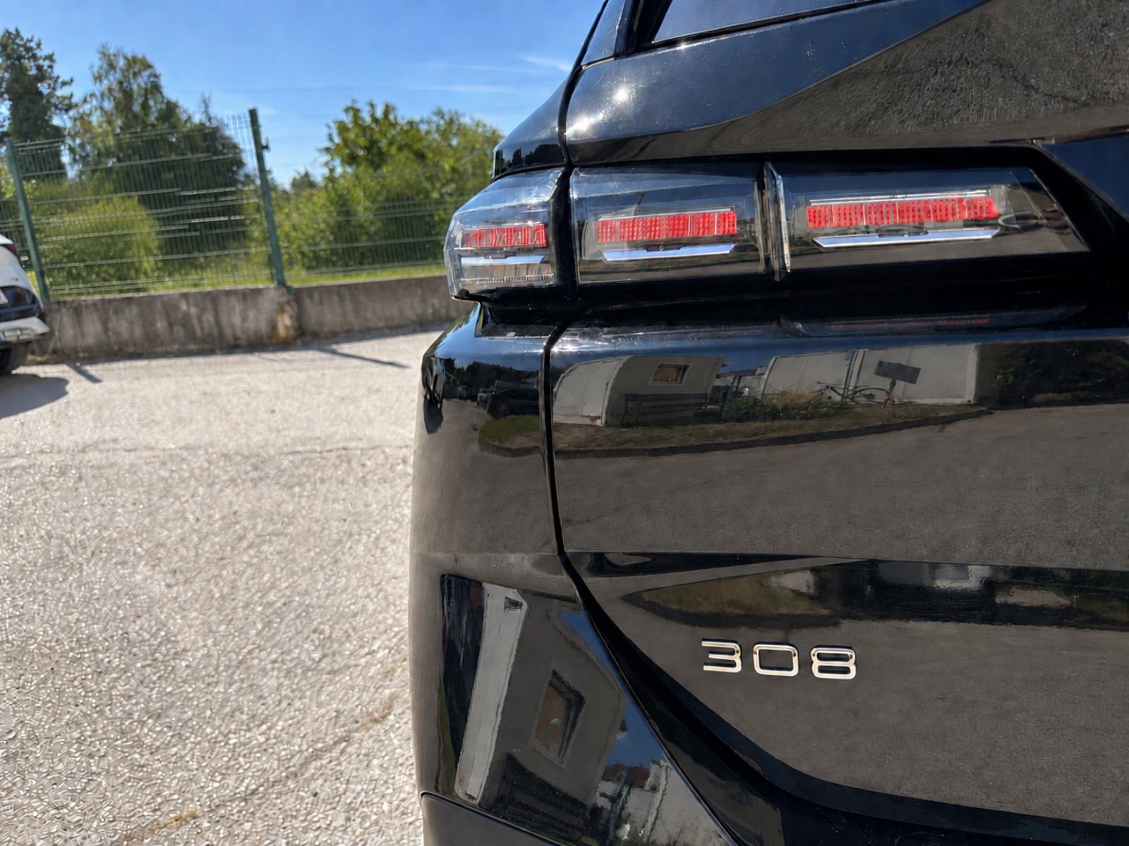 Peugeot 308 SW 1.2 * NOVI ZUPČASTI REMEN * FULL LED * PREMIUM JAMSTVO, fotografija 9