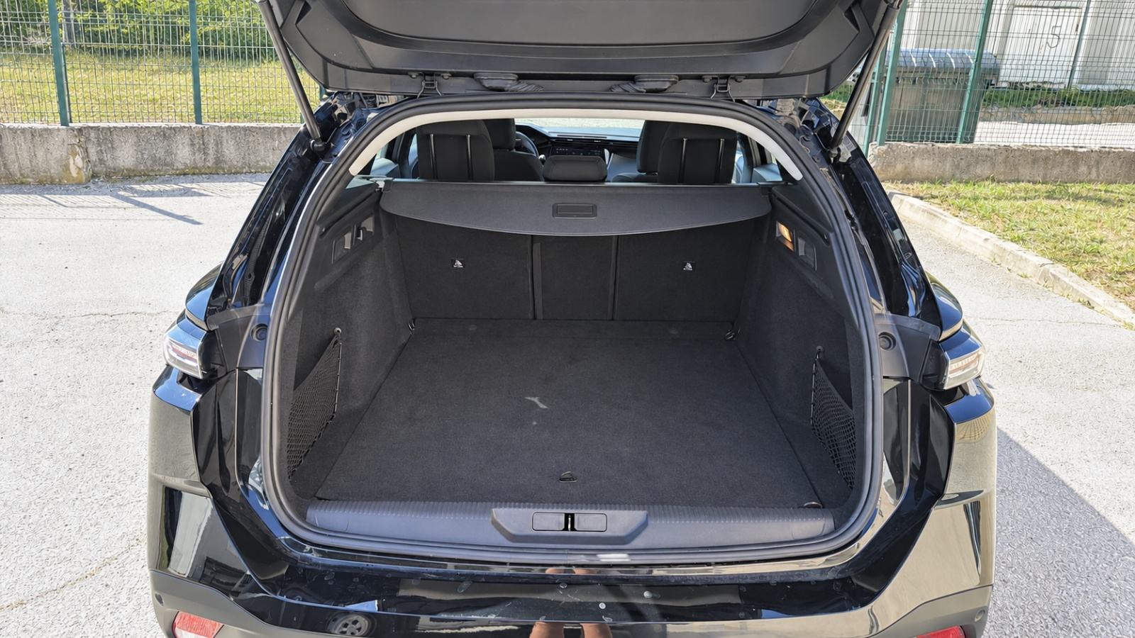Peugeot 308 SW 1.2 * NOVI ZUPČASTI REMEN * FULL LED * PREMIUM JAMSTVO, fotografija 11