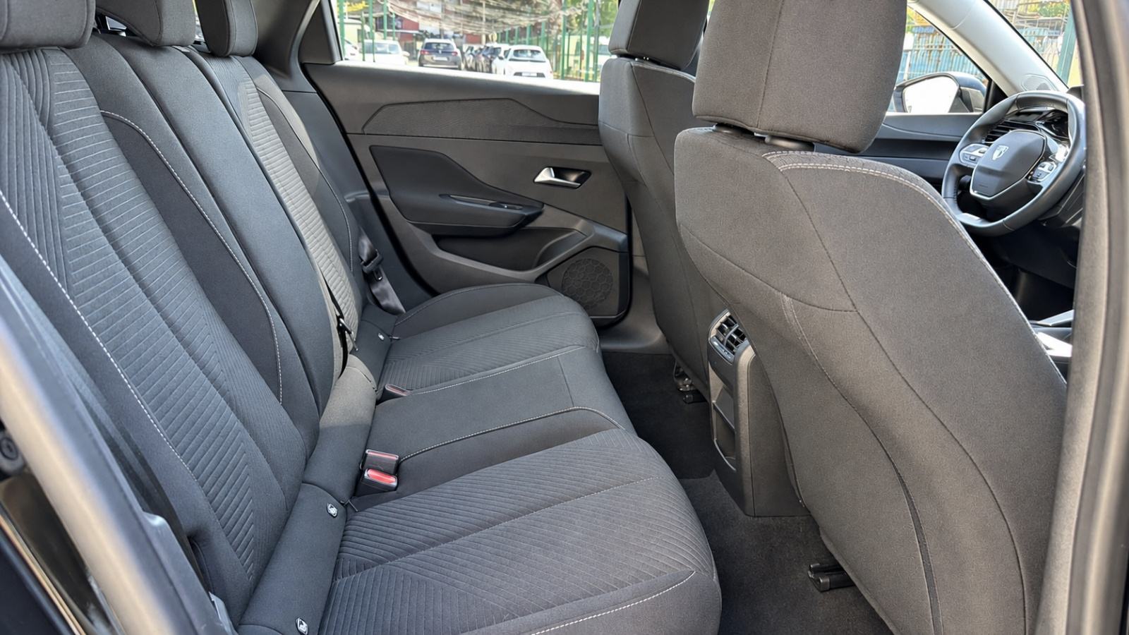 Peugeot 308 SW 1.2 * NOVI ZUPČASTI REMEN * FULL LED * PREMIUM JAMSTVO, fotografija 13