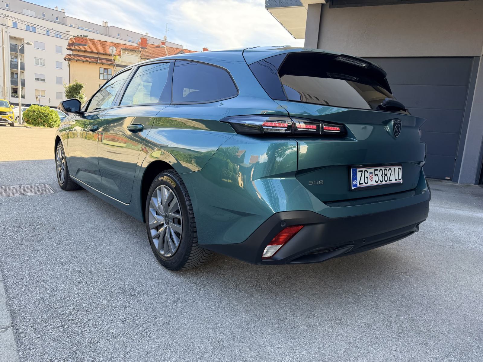 Peugeot 308 SW SPORT, 2022g,JAMSTVO 12mj,REGISTRIRAN 1god. 0955561940, pogled izvana - slika 3