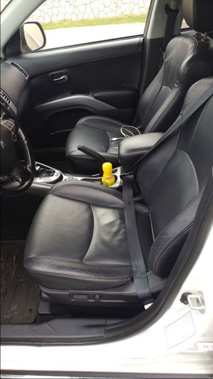 Peugeot 4007 2,2 HDi 16V automatik, fotografija 7