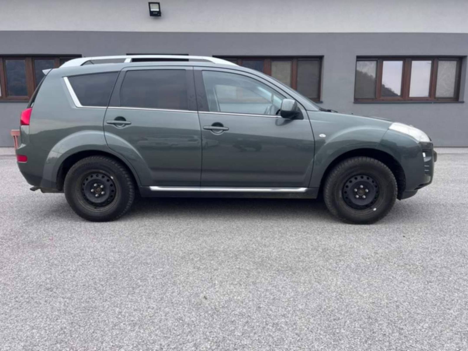 Peugeot 4007 2,2 HDi 16V, fotografija 2