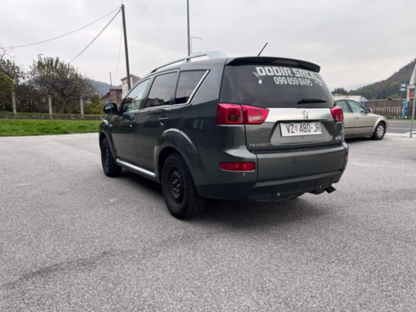 Peugeot 4007 2,2 HDi 16V, fotografija 3