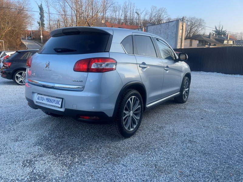 Peugeot 4008 1,6 HDi 4x4 115 *ALURE*XENON*NAVIGACIJA*KAMREA*SERVISNA*, fotografija 6