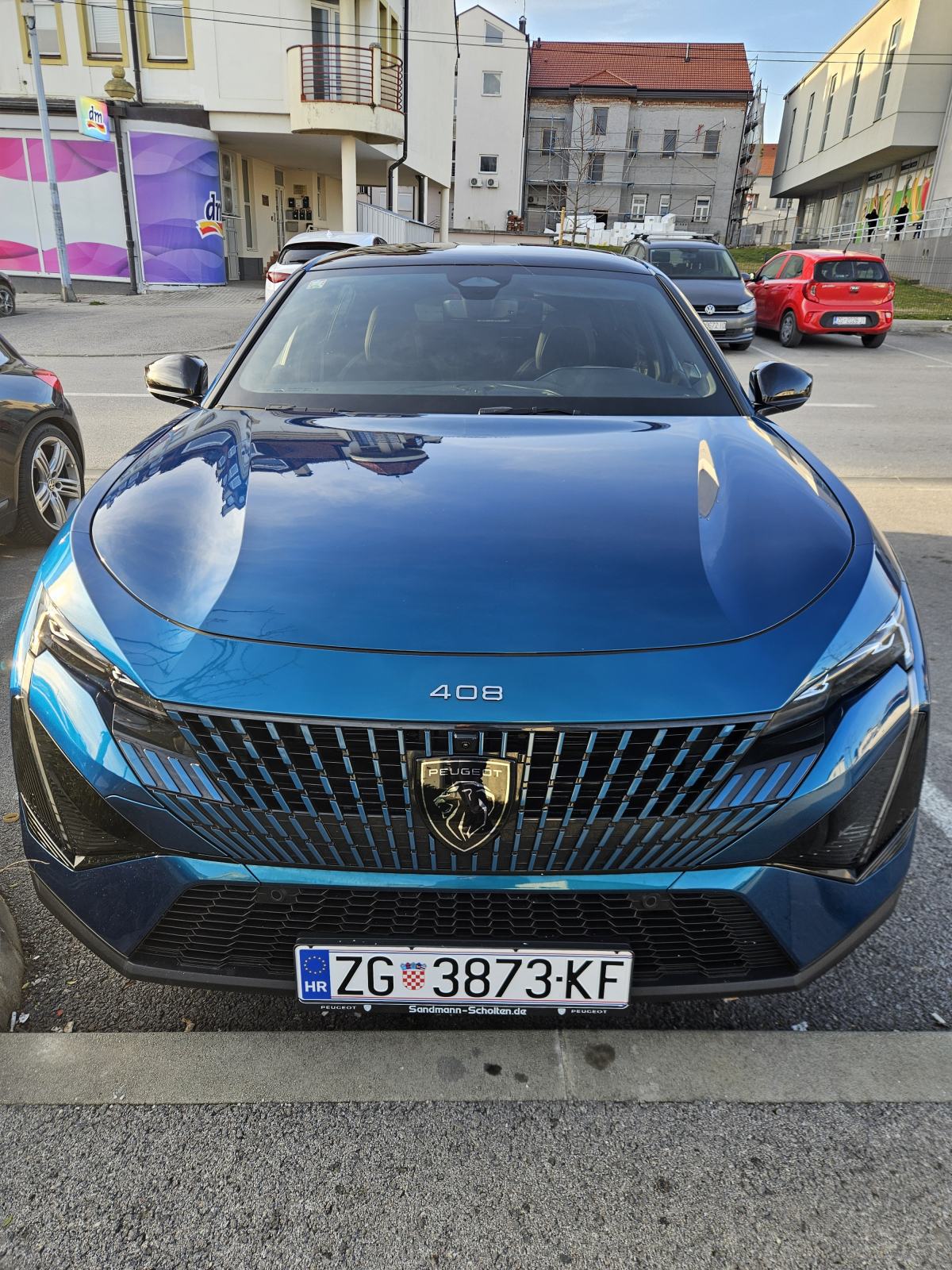 Peugeot 408 GT plugin hybrid 225KS, full oprema, krovni prozor, fotografija 2