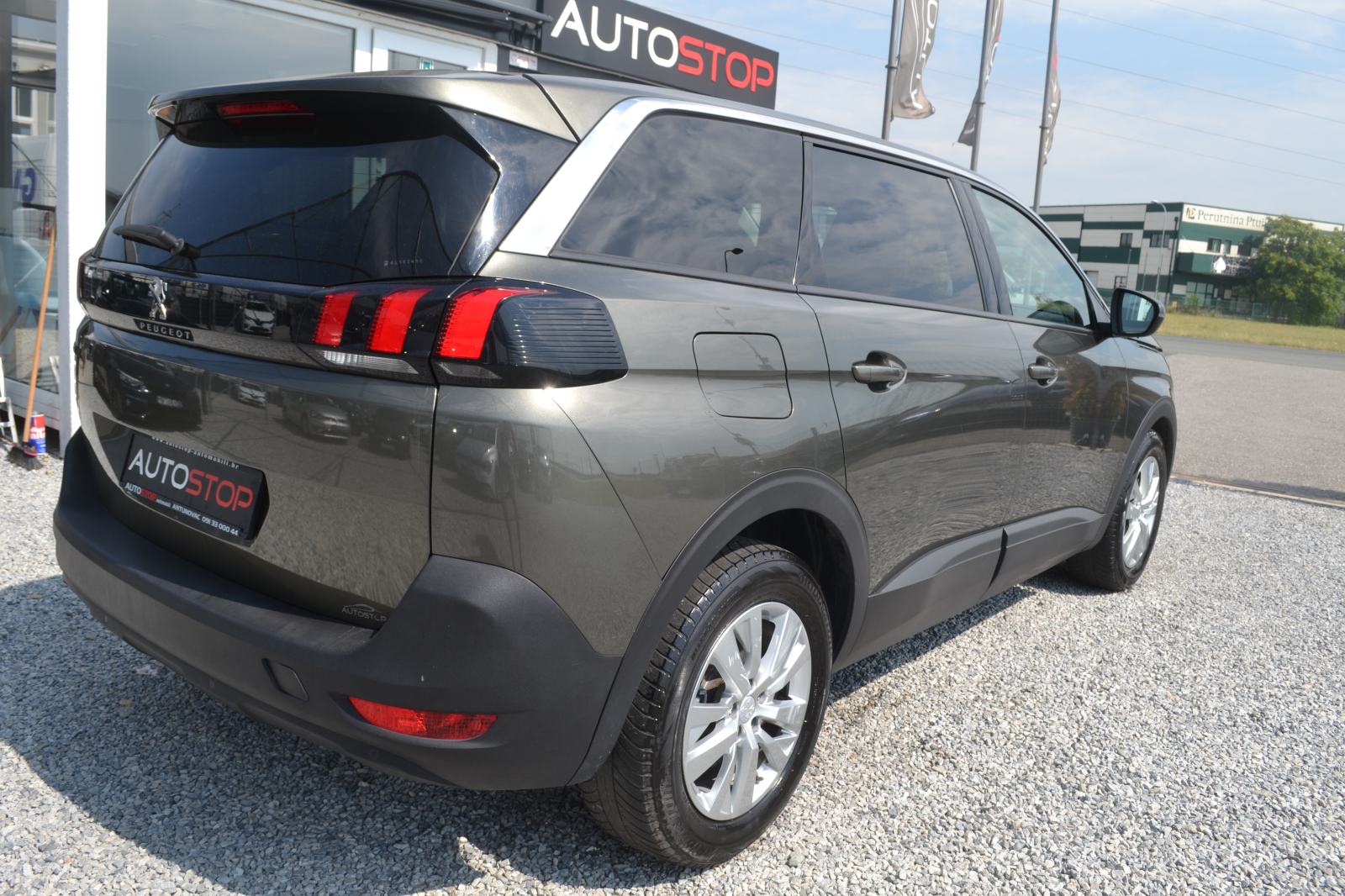 Peugeot 5008 1,2 130ks automatik *** LEASING 1-6 god *** rata 220€ **, fotografija 6
