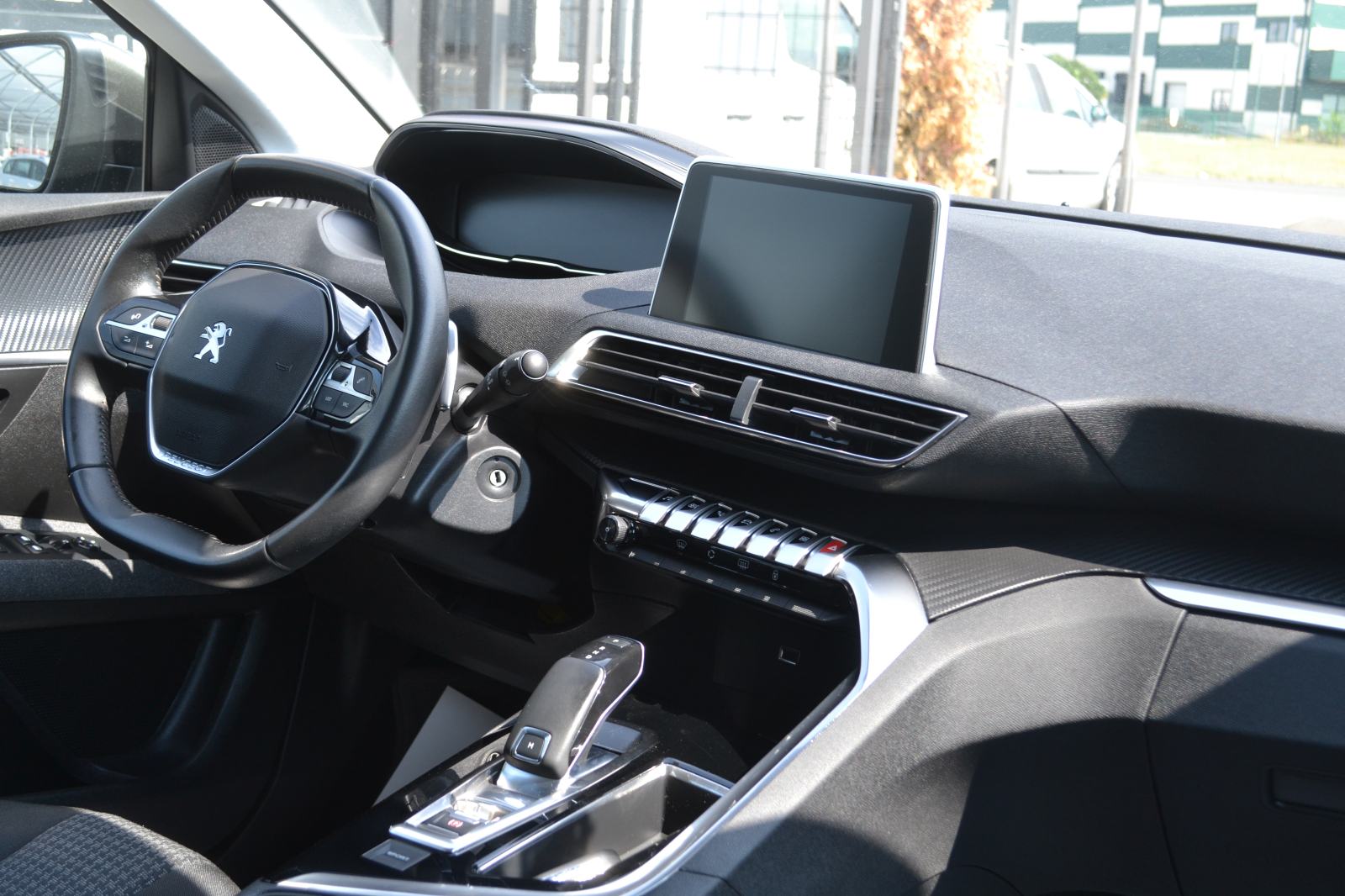 Peugeot 5008 1,2 130ks automatik *** LEASING 1-6 god *** rata 220€ **, fotografija 7