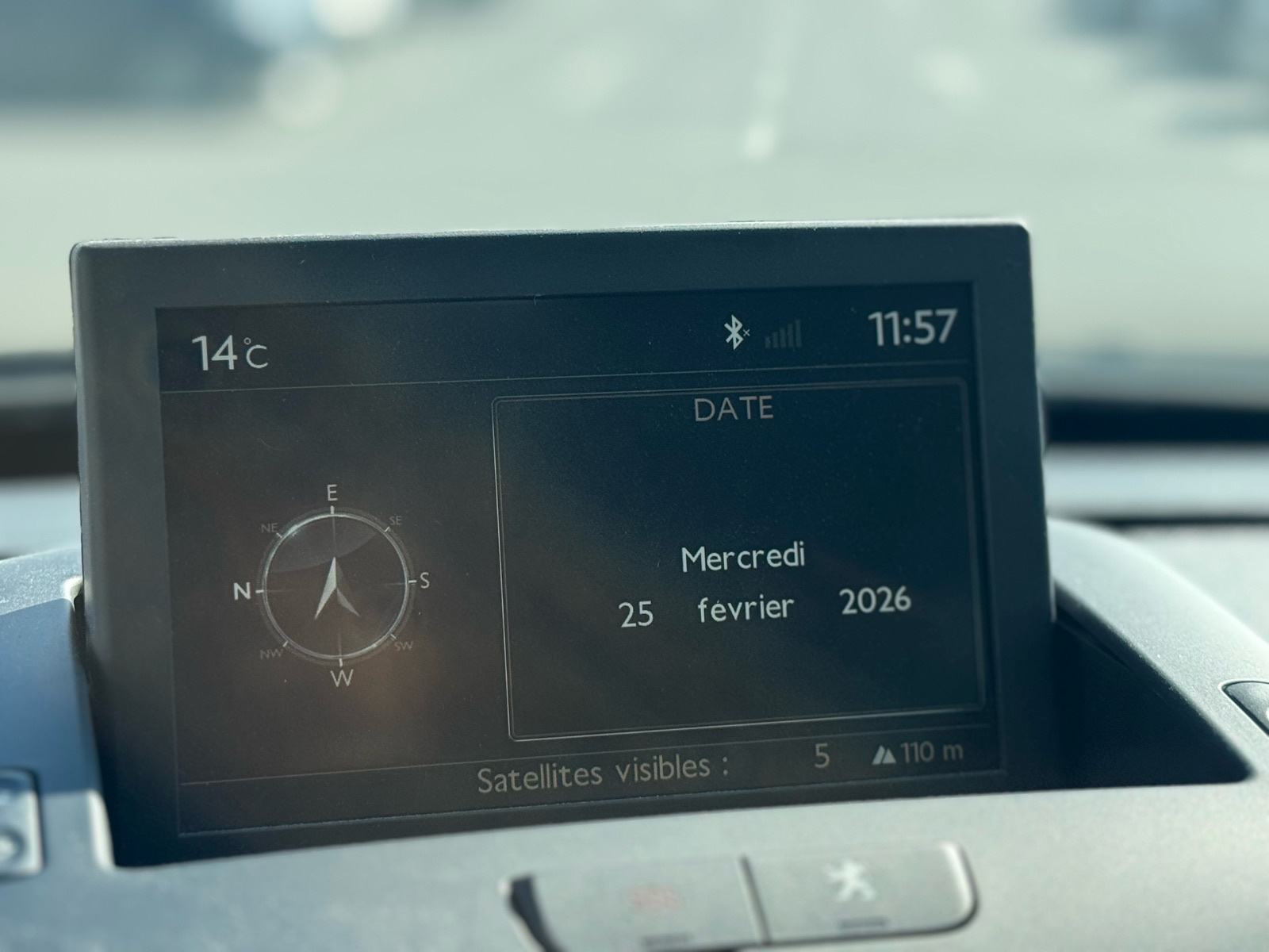 Peugeot 5008 130 ks*7 SJEDALA*PANORAMA*NAVI*DIG. KLIMA*, fotografija 8
