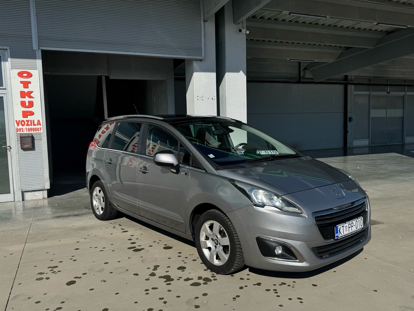 Peugeot 5008 130 ks*7 SJEDALA*PANORAMA*NAVI*DIG. KLIMA*, pogled izvana - slika 3