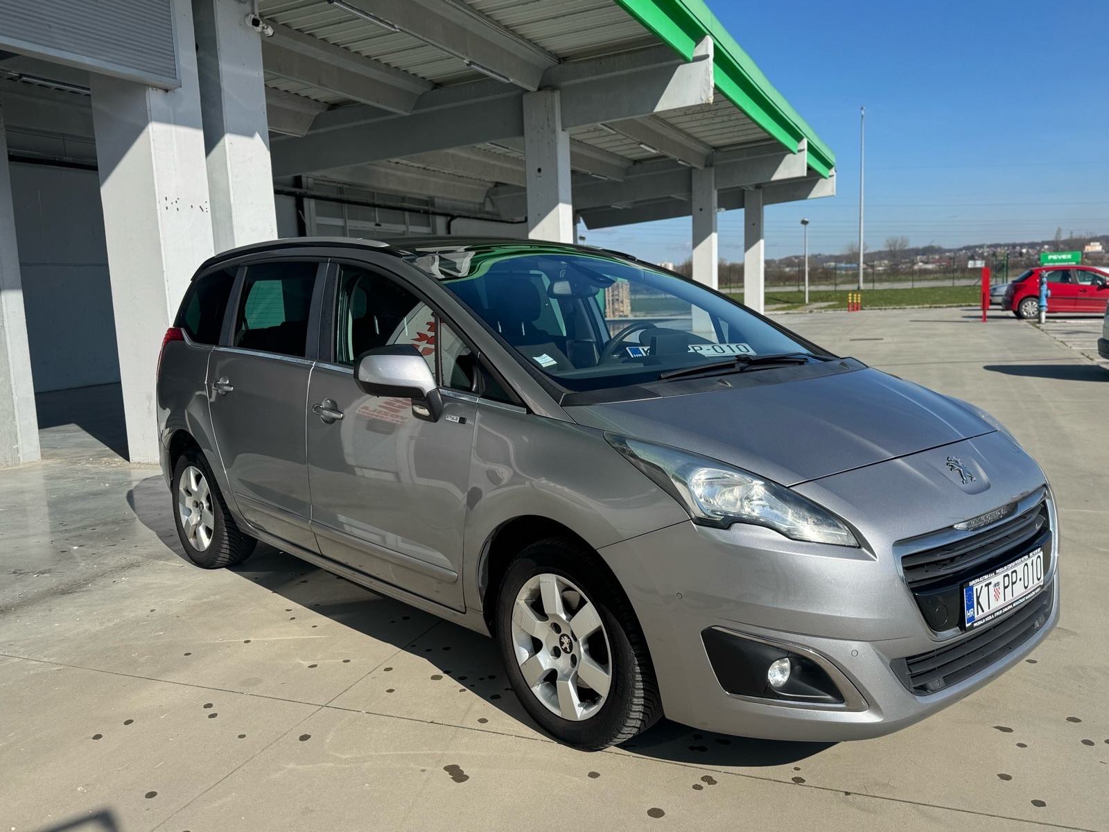 Peugeot 5008 130 ks*7 SJEDALA*PANORAMA*NAVI*DIG. KLIMA*, pogled izvana - slika 5