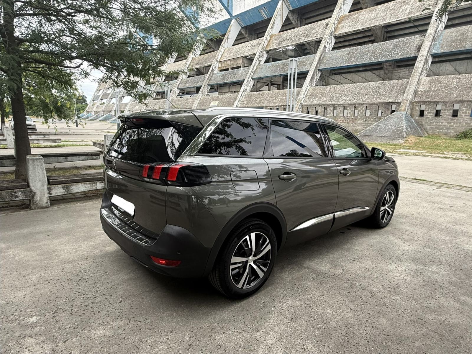 Peugeot 5008 1,2-ALLURE-7 SJEDLA-PANORAMA-MOŽE SKUPLJI, fotografija 4