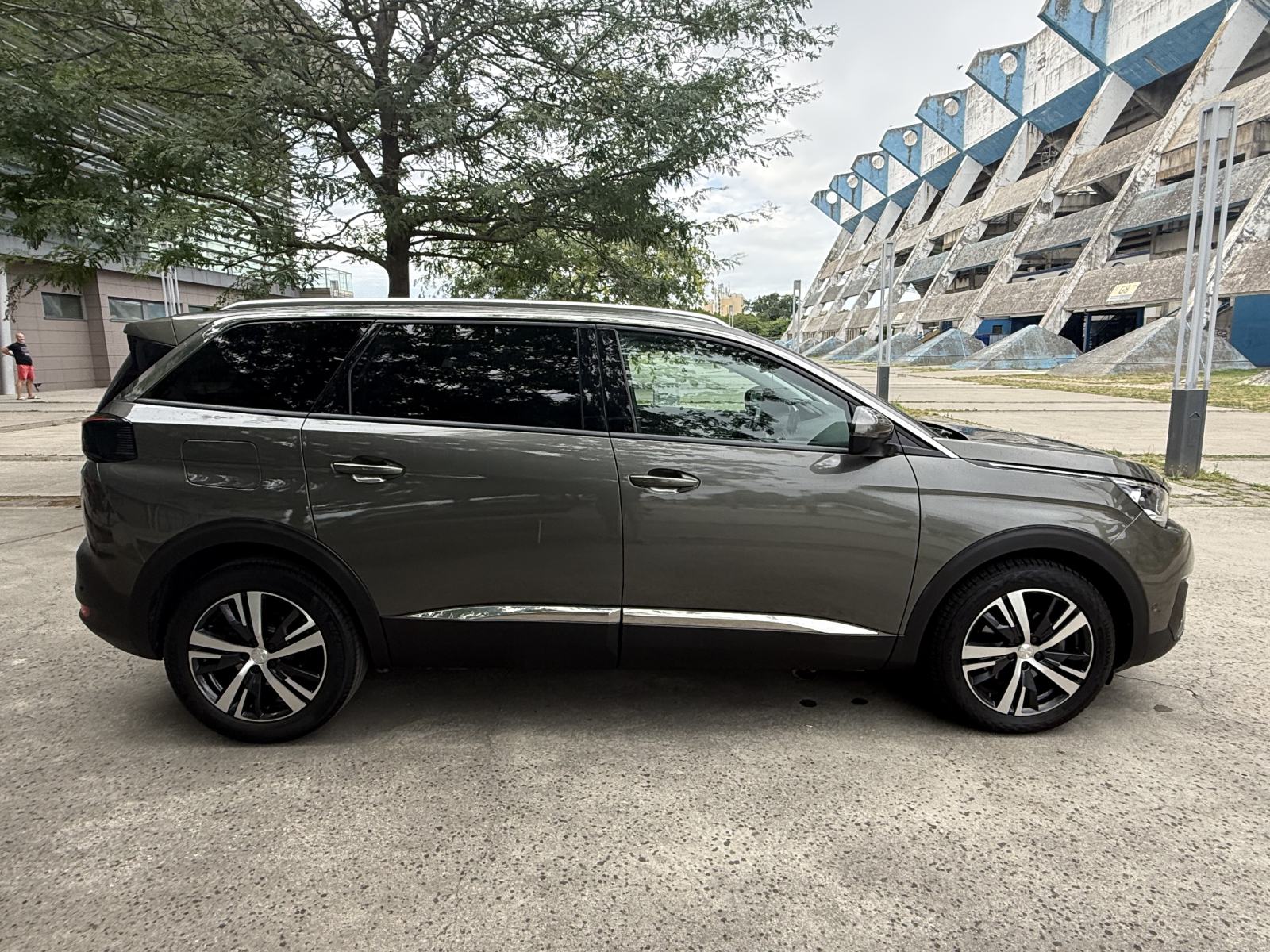Peugeot 5008 1,2-ALLURE-7 SJEDLA-PANORAMA-MOŽE SKUPLJI, fotografija 7