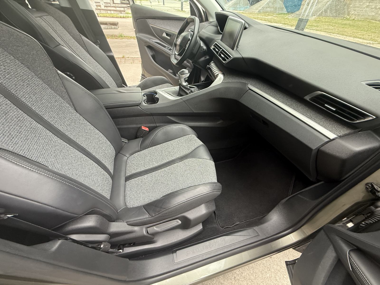 Peugeot 5008 1,2-ALLURE-7 SJEDLA-PANORAMA-MOŽE SKUPLJI, fotografija 11