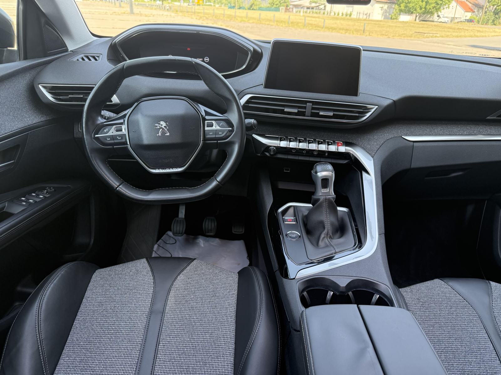 Peugeot 5008 1,2-ALLURE-7 SJEDLA-PANORAMA-MOŽE SKUPLJI, fotografija 17