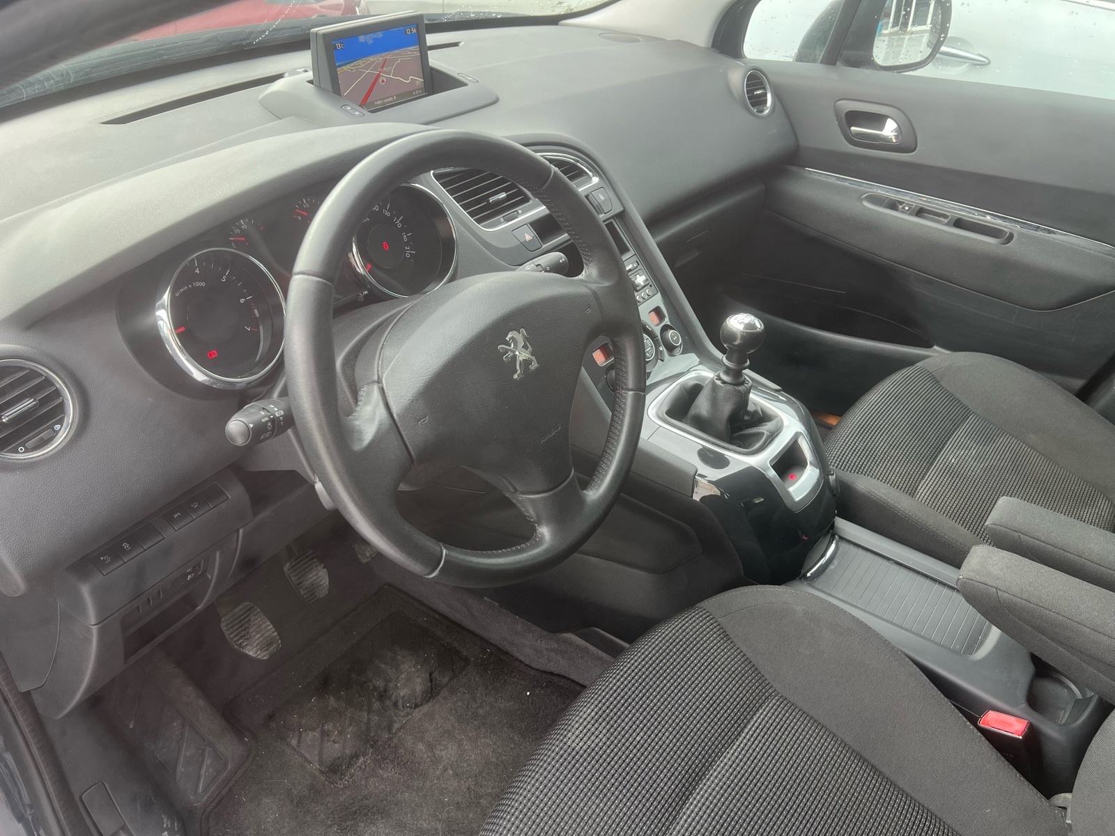 Peugeot 5008 1,2 e-THP —Mod 2016—7 SJEDALA—REG.GOD.DANA—NAVI—2xPDC—TOP, fotografija 9
