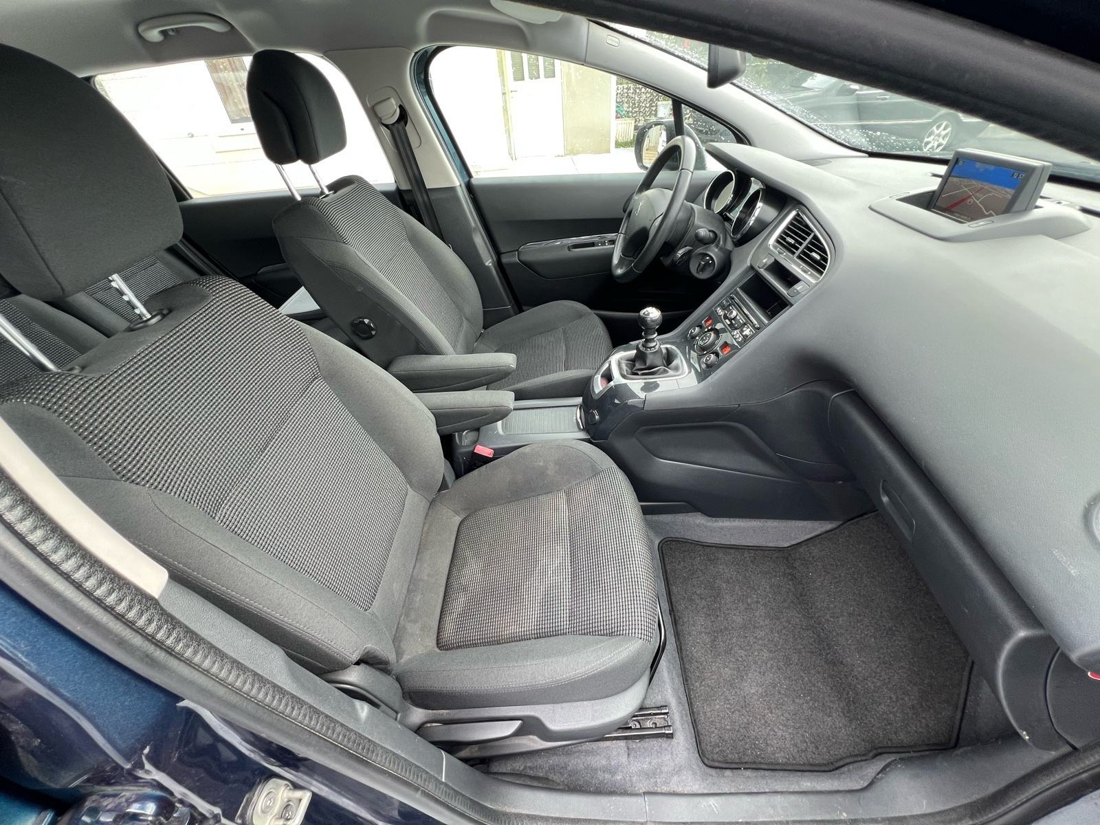 Peugeot 5008 1,2 e-THP —Mod 2016—7 SJEDALA—REG.GOD.DANA—NAVI—2xPDC—TOP, fotografija 11