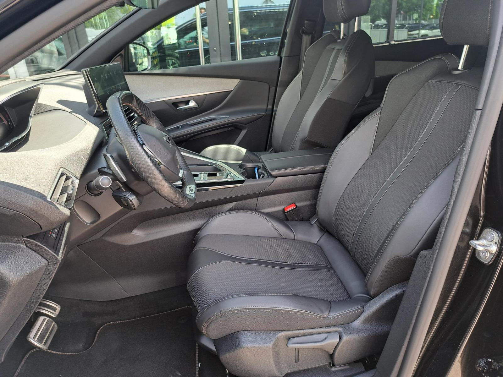 Peugeot 5008 GT PureTech 130 EAT8 ***7 sjedala***, fotografija 18