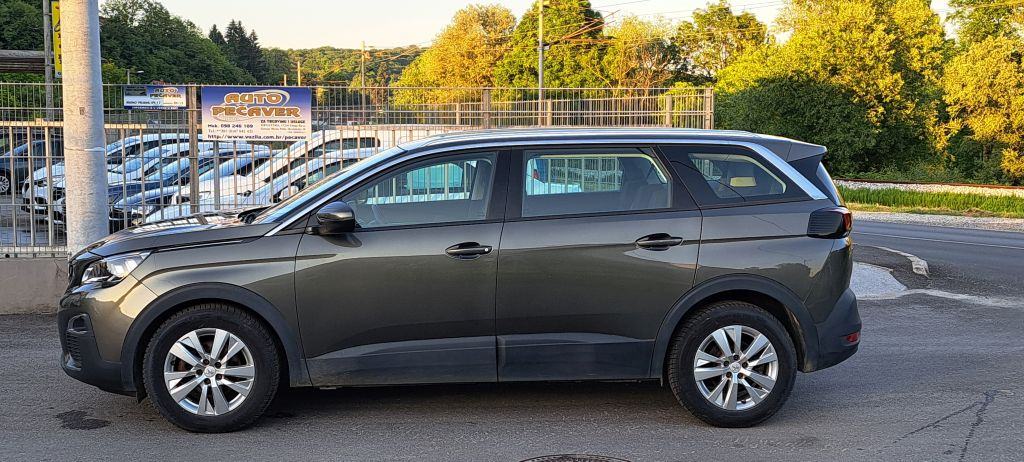 Peugeot 5008 1,2, fotografija 3