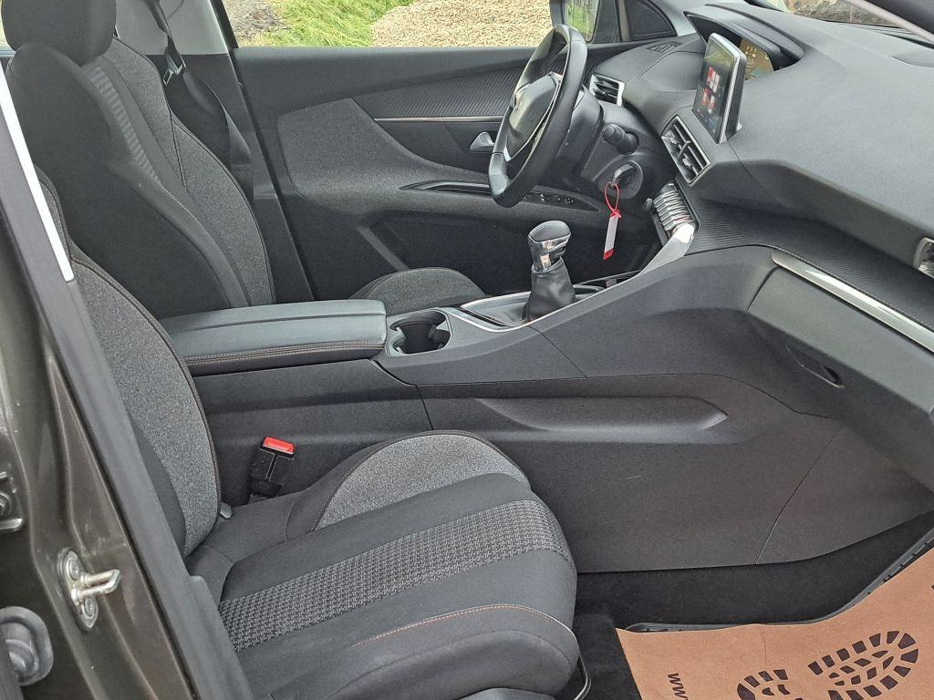 Peugeot 5008 1,2, fotografija 16