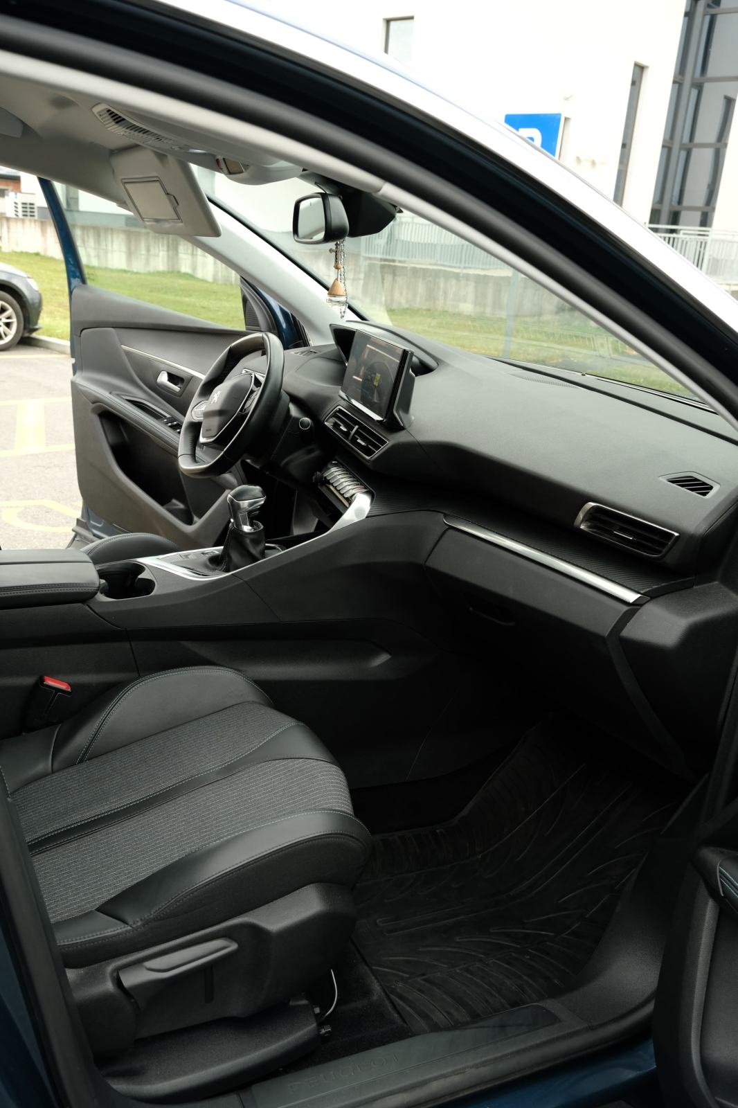 Peugeot 5008 1,2 PureTech, fotografija 19