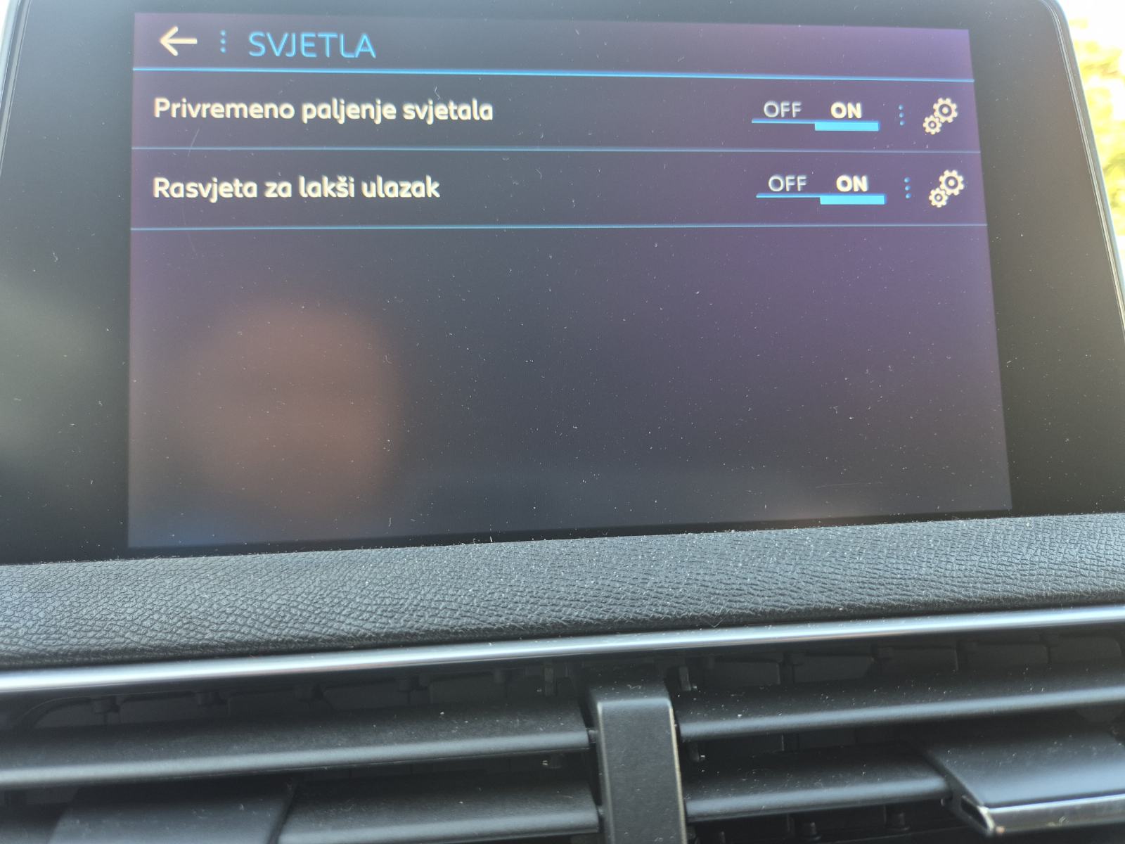 Peugeot 5008 Allure 1,2 PureTech 130 - 7 sjedala, FOCAL+DAB, fotografija 18