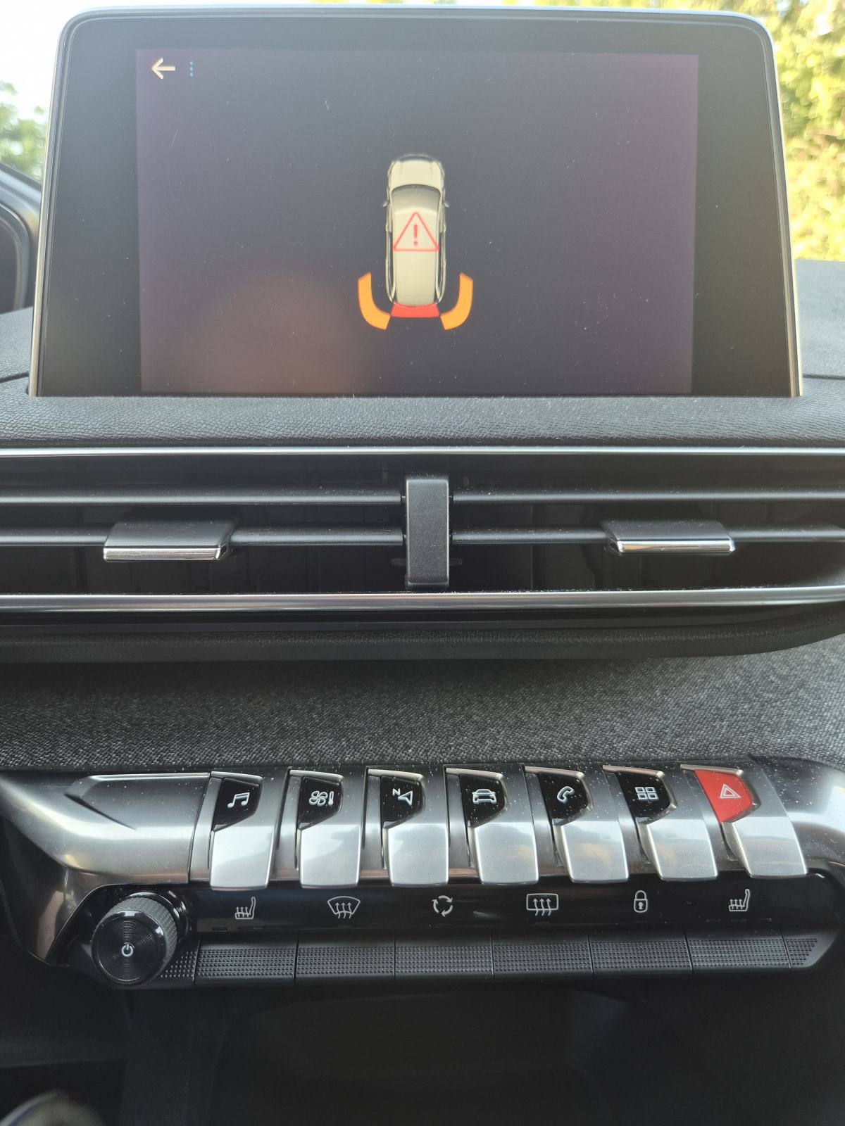 Peugeot 5008 Allure 1,2 PureTech 130 - 7 sjedala, FOCAL+DAB, fotografija 20