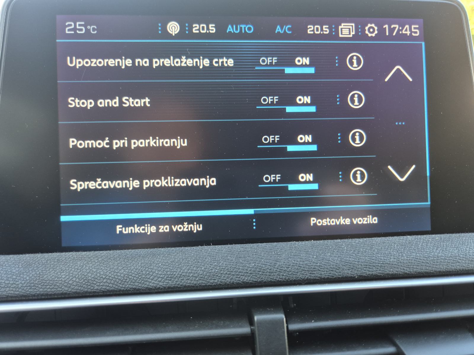 Peugeot 5008 Allure 1,2 PureTech 130 - 7 sjedala, FOCAL+DAB, fotografija 19