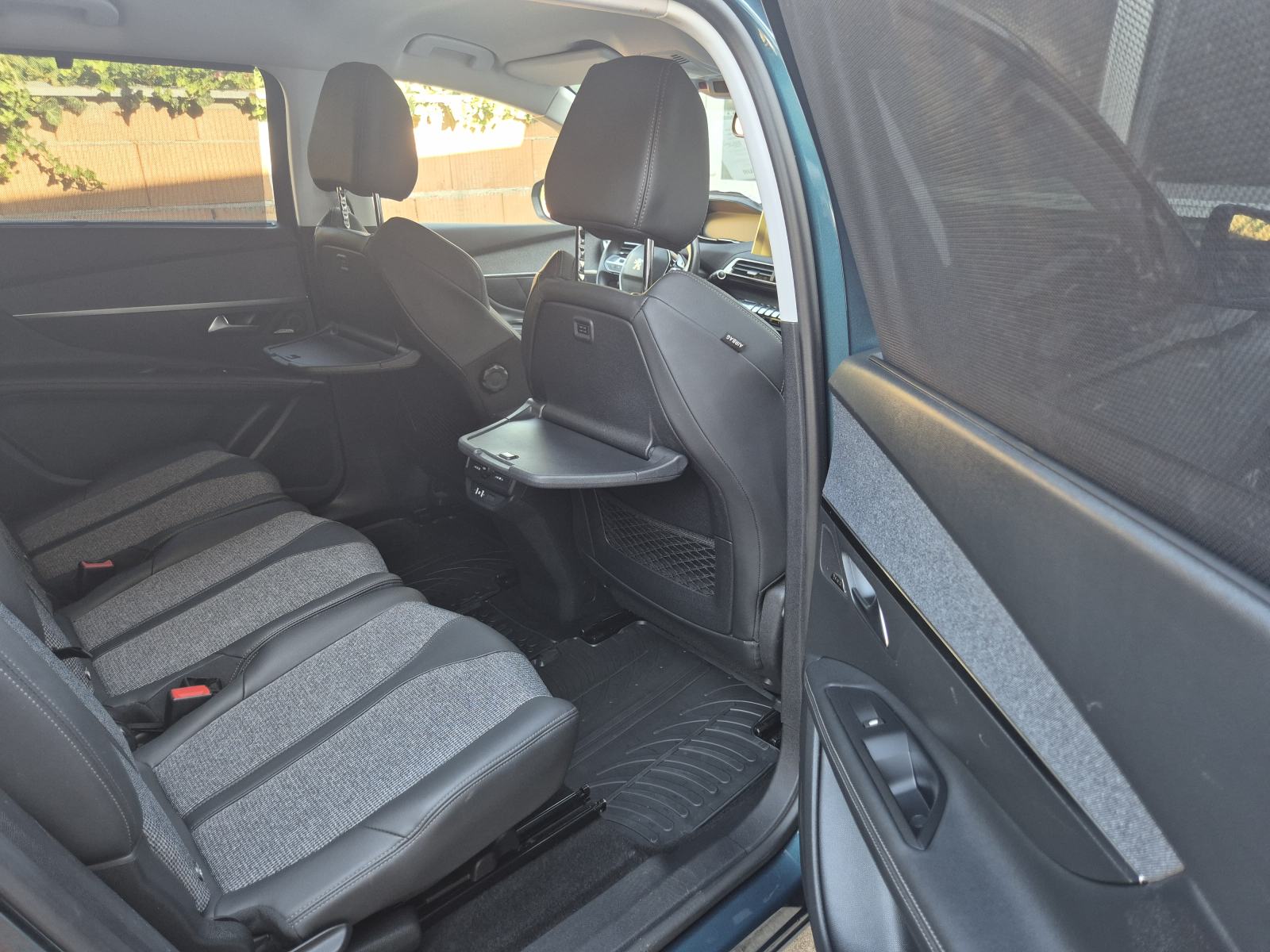 Peugeot 5008 Allure 1,2 PureTech 130 - 7 sjedala, FOCAL+DAB, fotografija 8