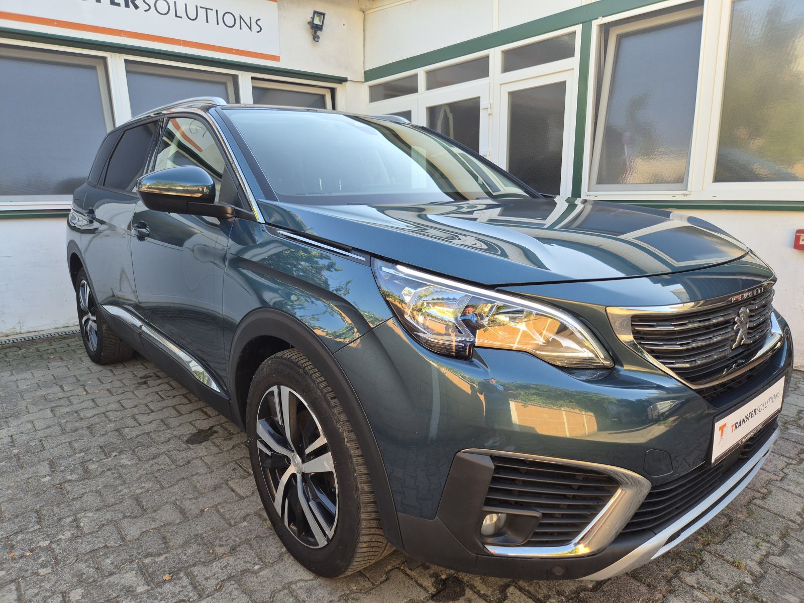 Peugeot 5008 Allure 1,2 PureTech 130 - 7 sjedala, FOCAL+DAB, fotografija 5