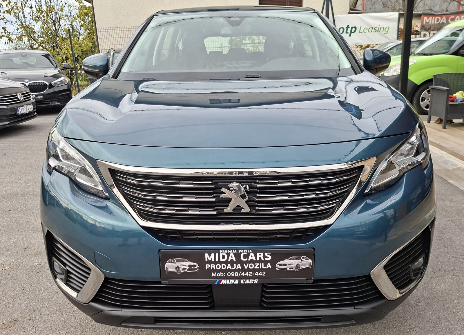 Peugeot 5008 1,2PureTech-7SJEDALA-2020-VELIKI SERVIS-KAO NOV, fotografija 10
