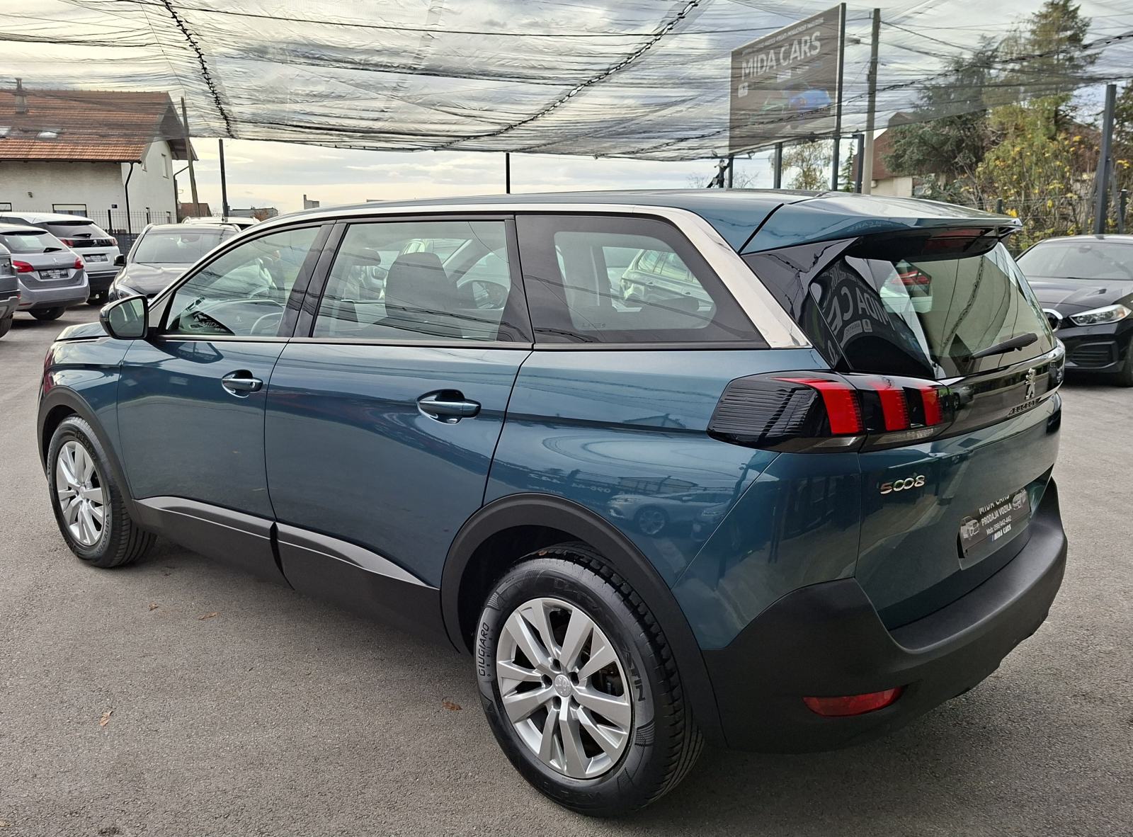 Peugeot 5008 1,2PureTech-7SJEDALA-2020-VELIKI SERVIS-KAO NOV, fotografija 11