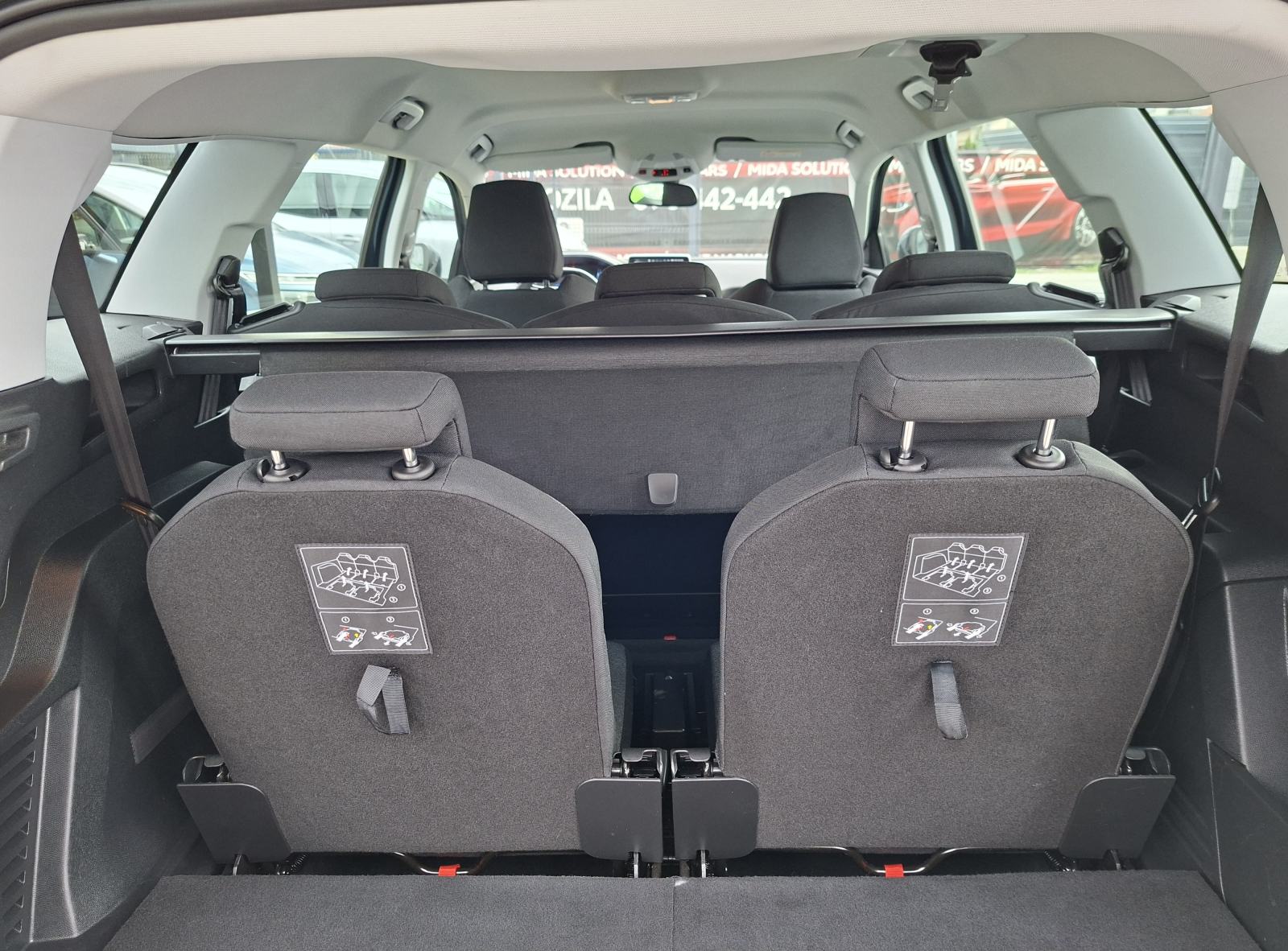 Peugeot 5008 1,2PureTech-7SJEDALA-2020-VELIKI SERVIS-KAO NOV, fotografija 12