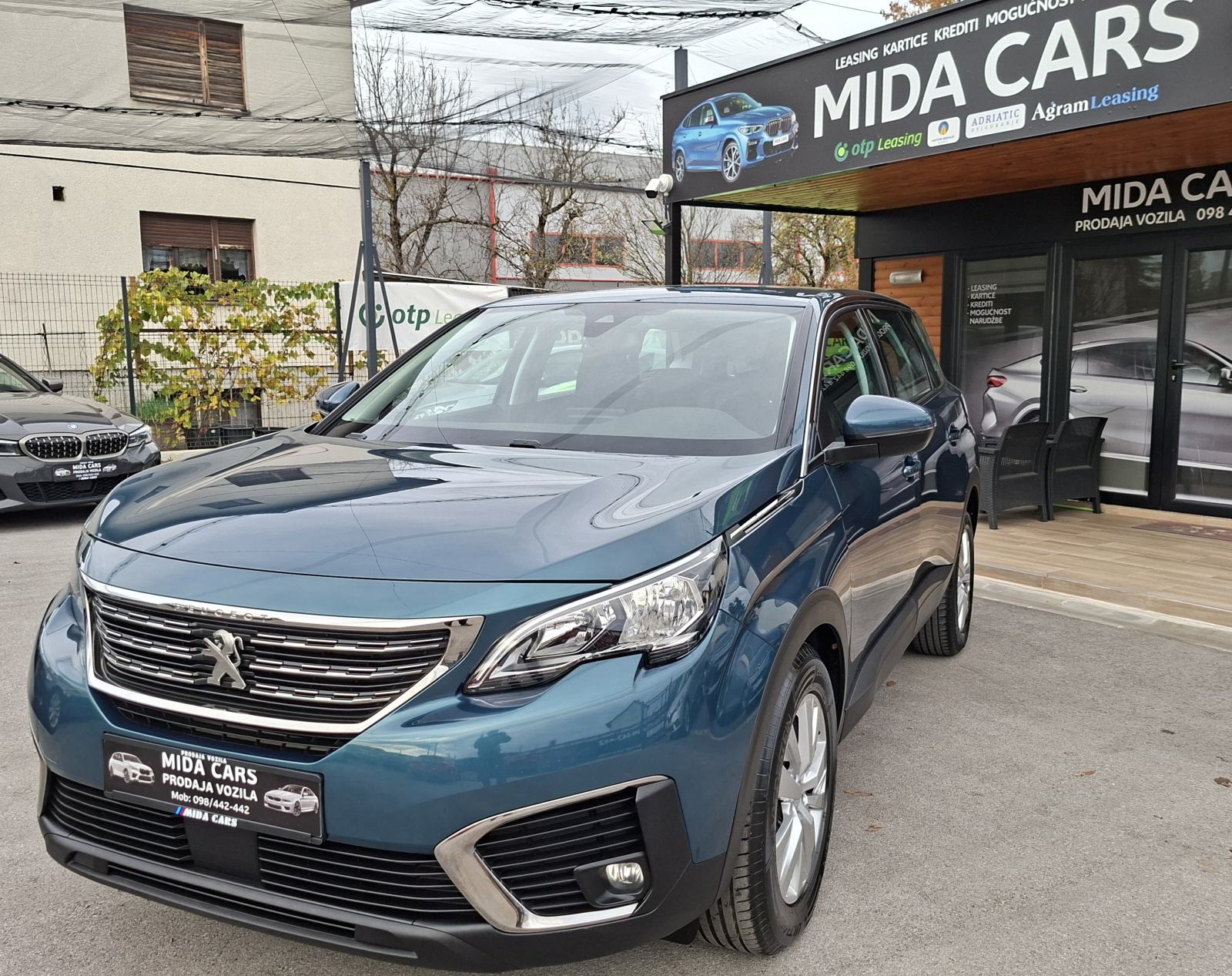 Peugeot 5008 1,2PureTech-7SJEDALA-2020-VELIKI SERVIS-KAO NOV, fotografija 15