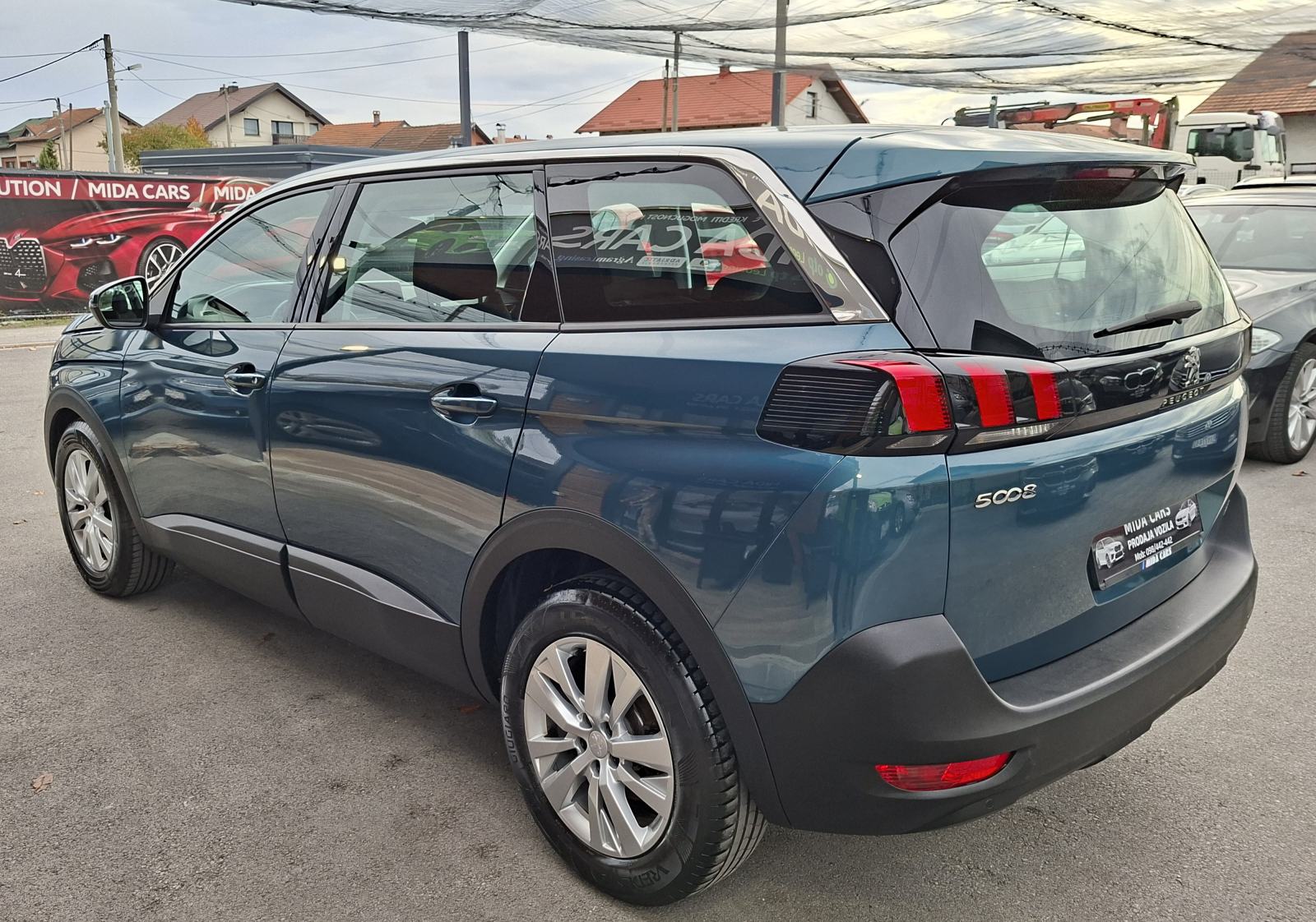 Peugeot 5008 1,2PureTech-7SJEDALA-2020-VELIKI SERVIS-KAO NOV, fotografija 17